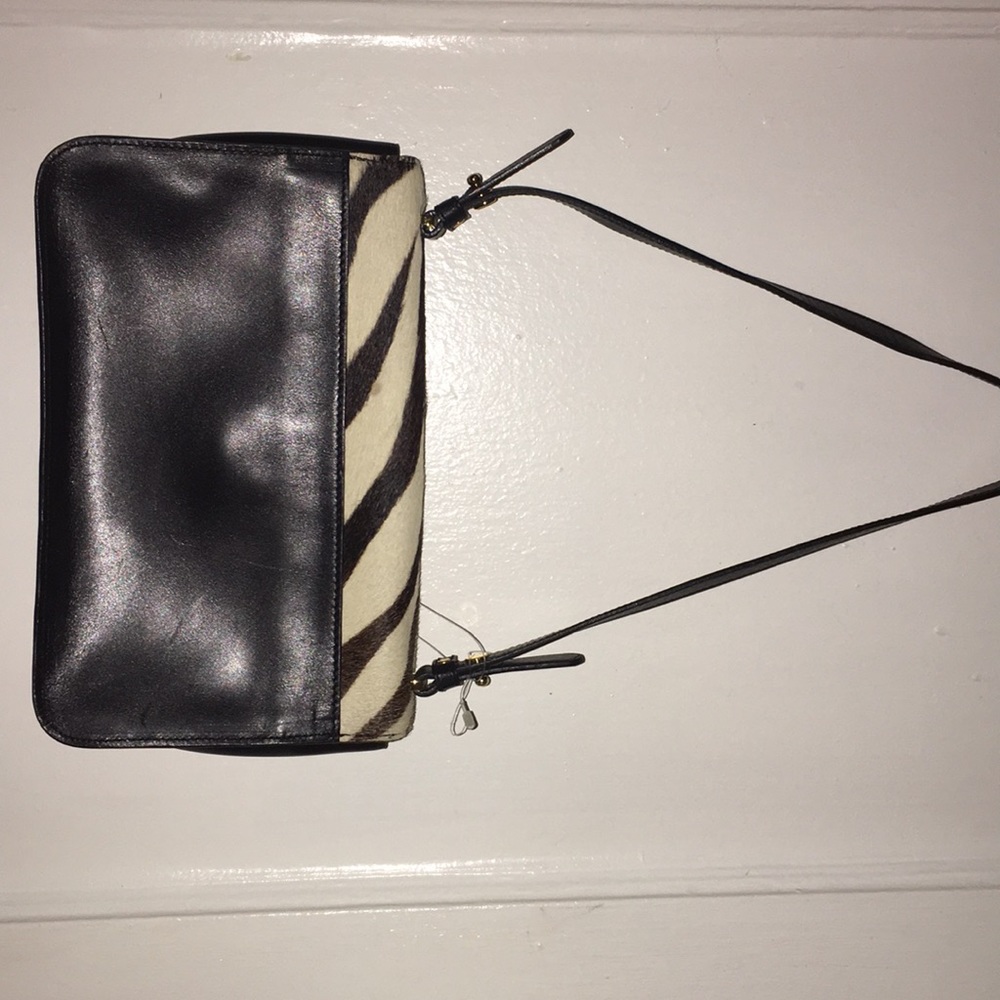 Adrienne Vittadini Zebra print black purse - Picture 2 of 4